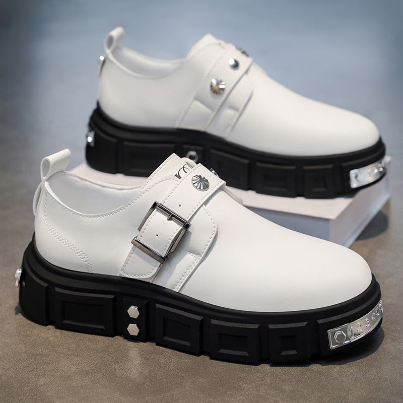 large-toed derby shoes,