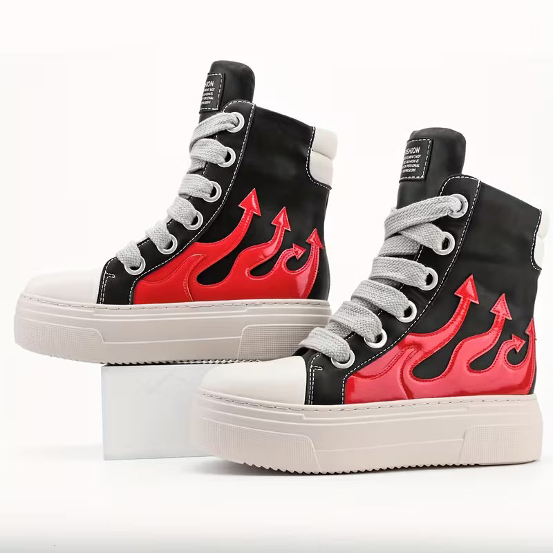 HIGH-TOP SHOES WITH THICK SOLES